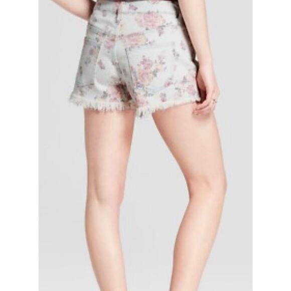 Mossimo Co. 12/31 cream denim floral print shorts. - Picture 2 of 10